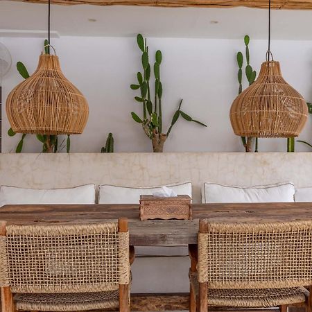 Turan Casa Auri Seminyak Villa Bagian luar foto