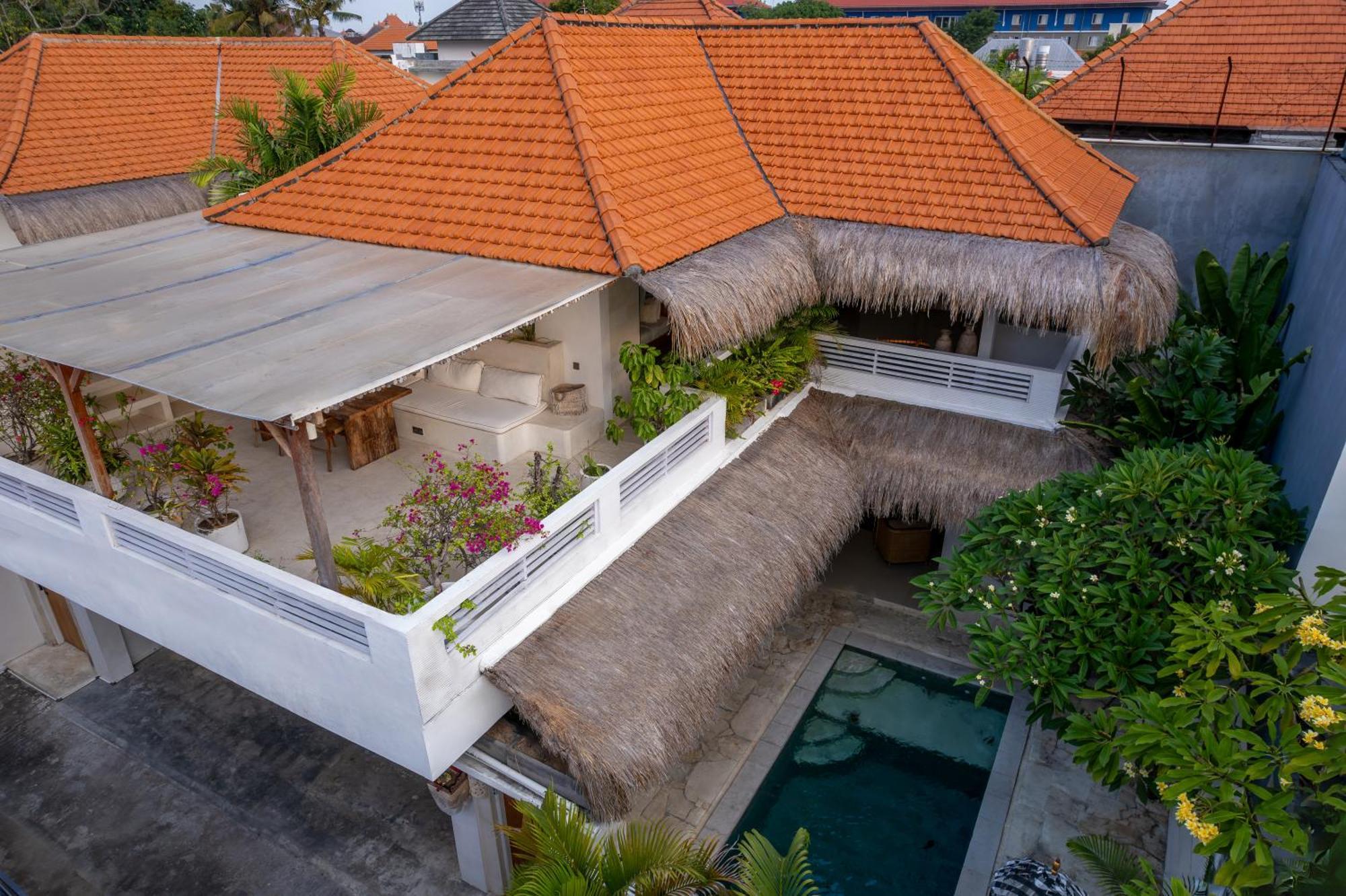 Turan Casa Auri Seminyak Villa Bagian luar foto