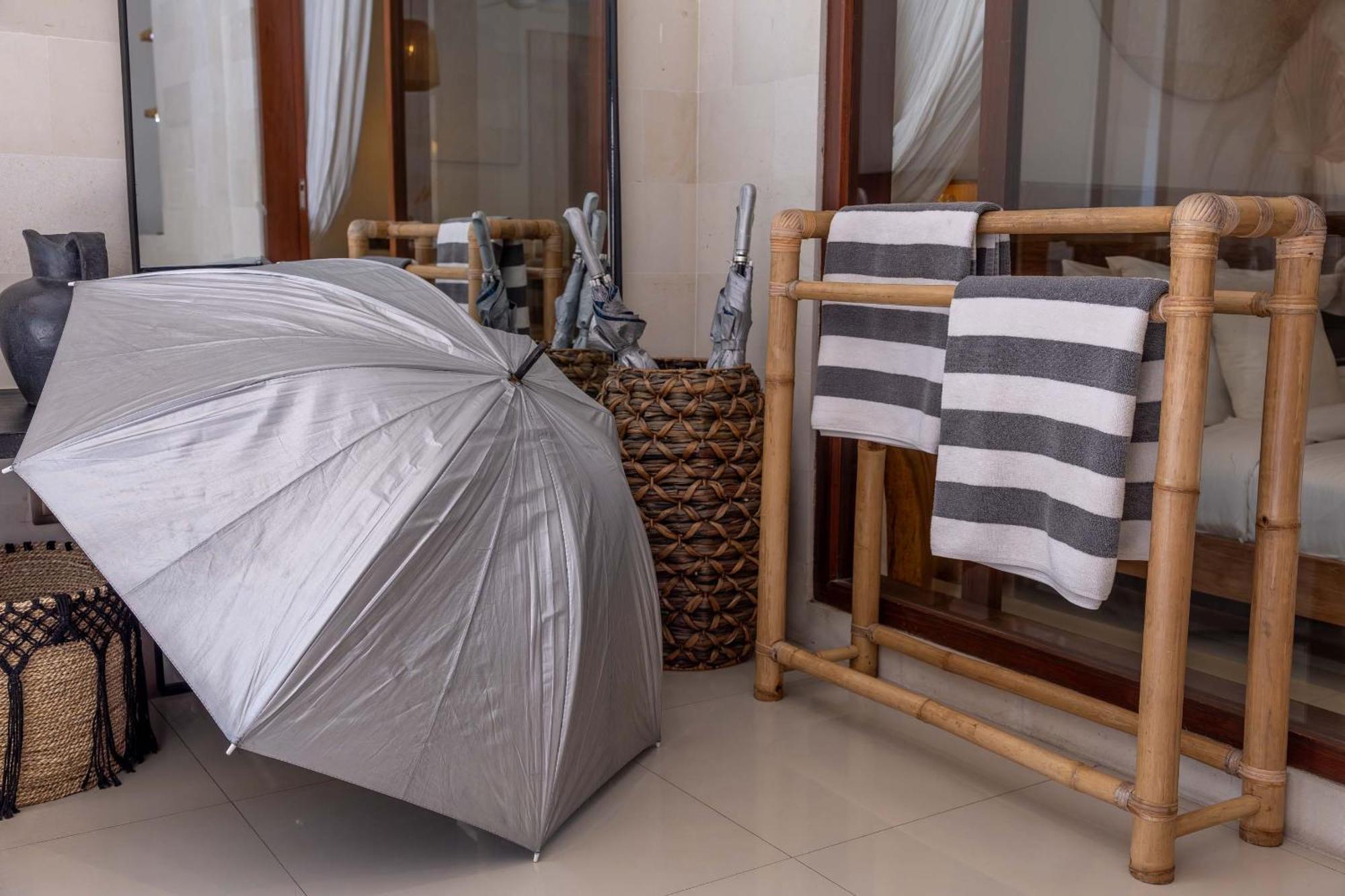 Turan Casa Auri Seminyak Villa Bagian luar foto
